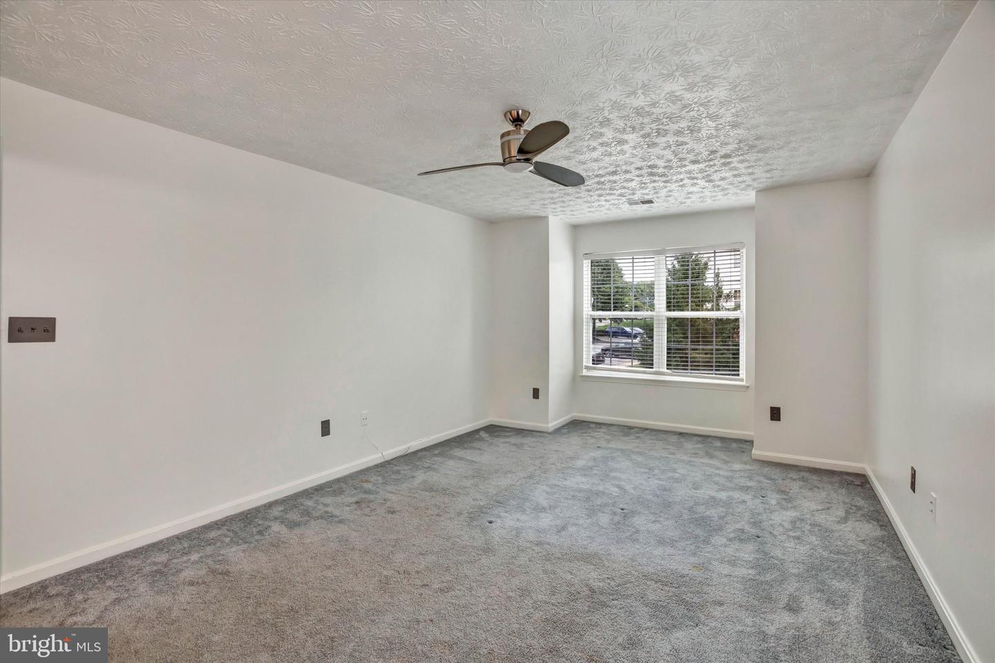 3708 Excalibur Ct #201 Property Photo 25