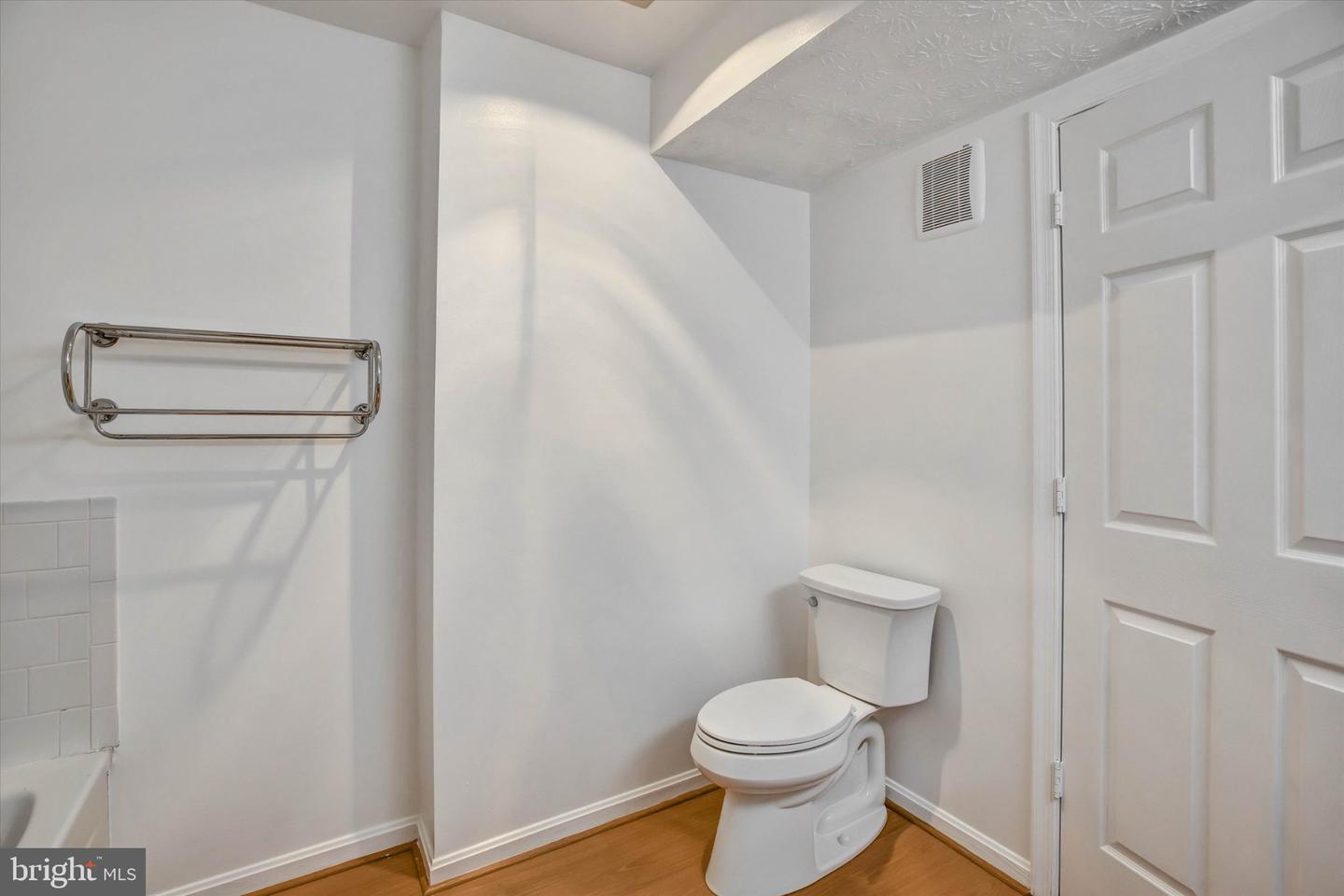 3708 Excalibur Ct #201 Property Photo 31