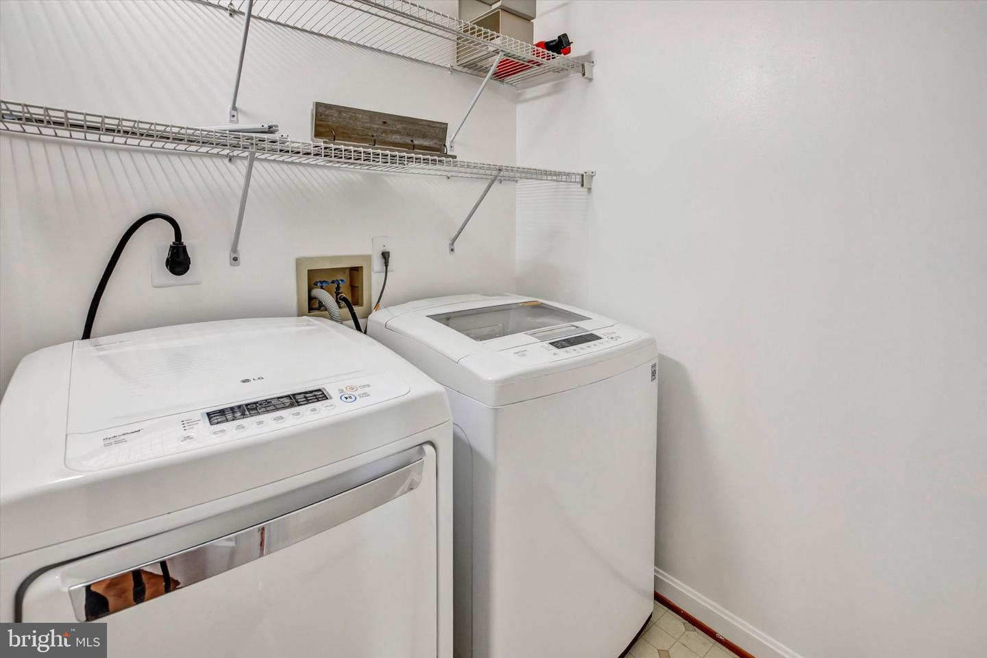 3708 Excalibur Ct #201 Property Photo 33