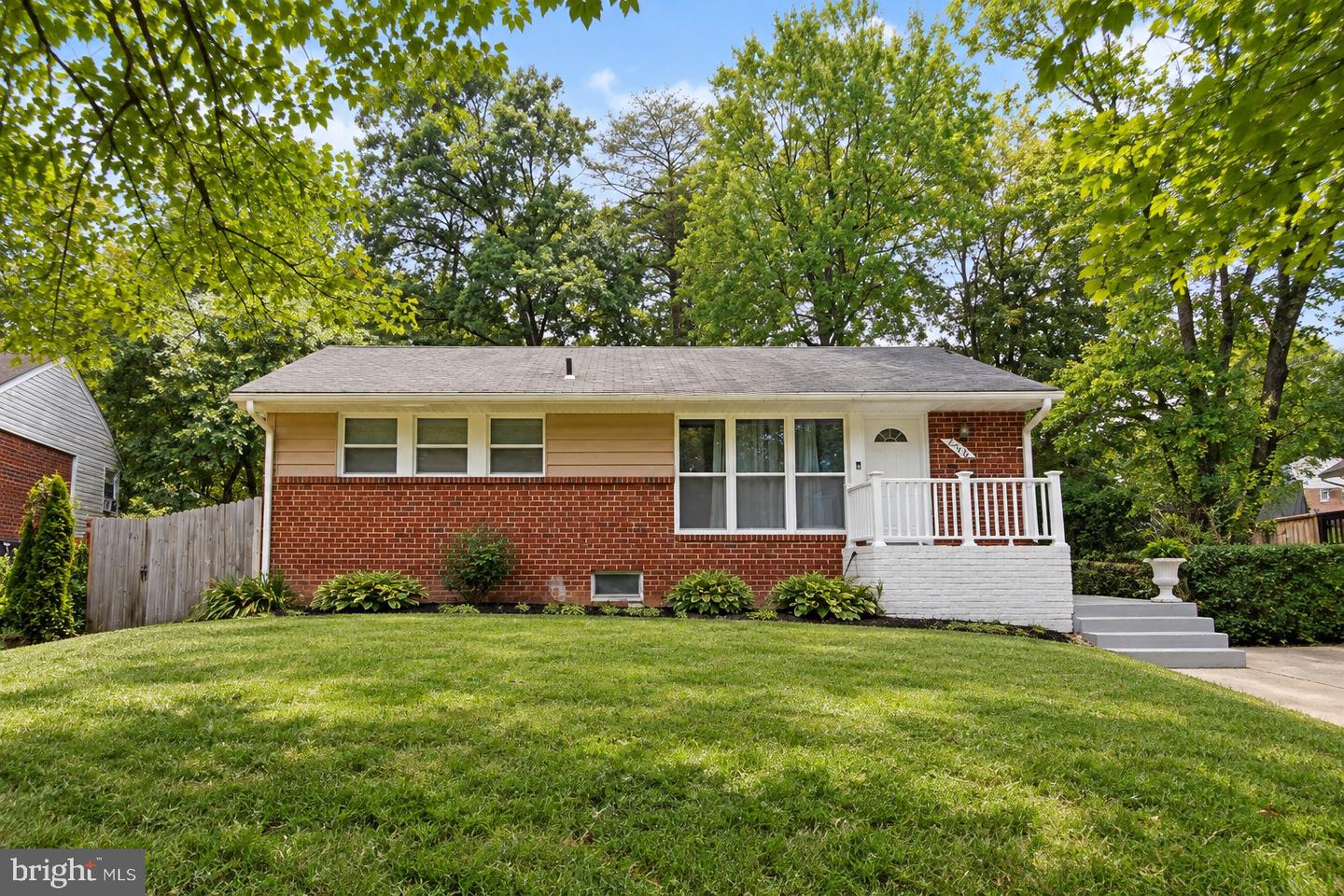 6426 INLET ST Property Photo 1