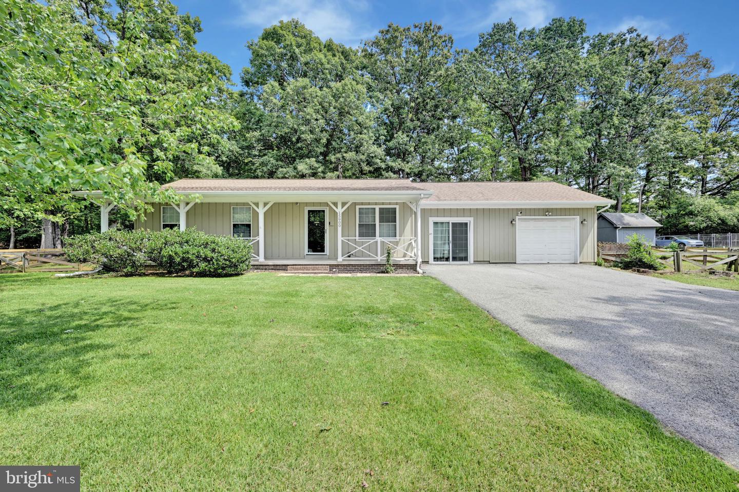 15900 Menk Rd Property Photo 1
