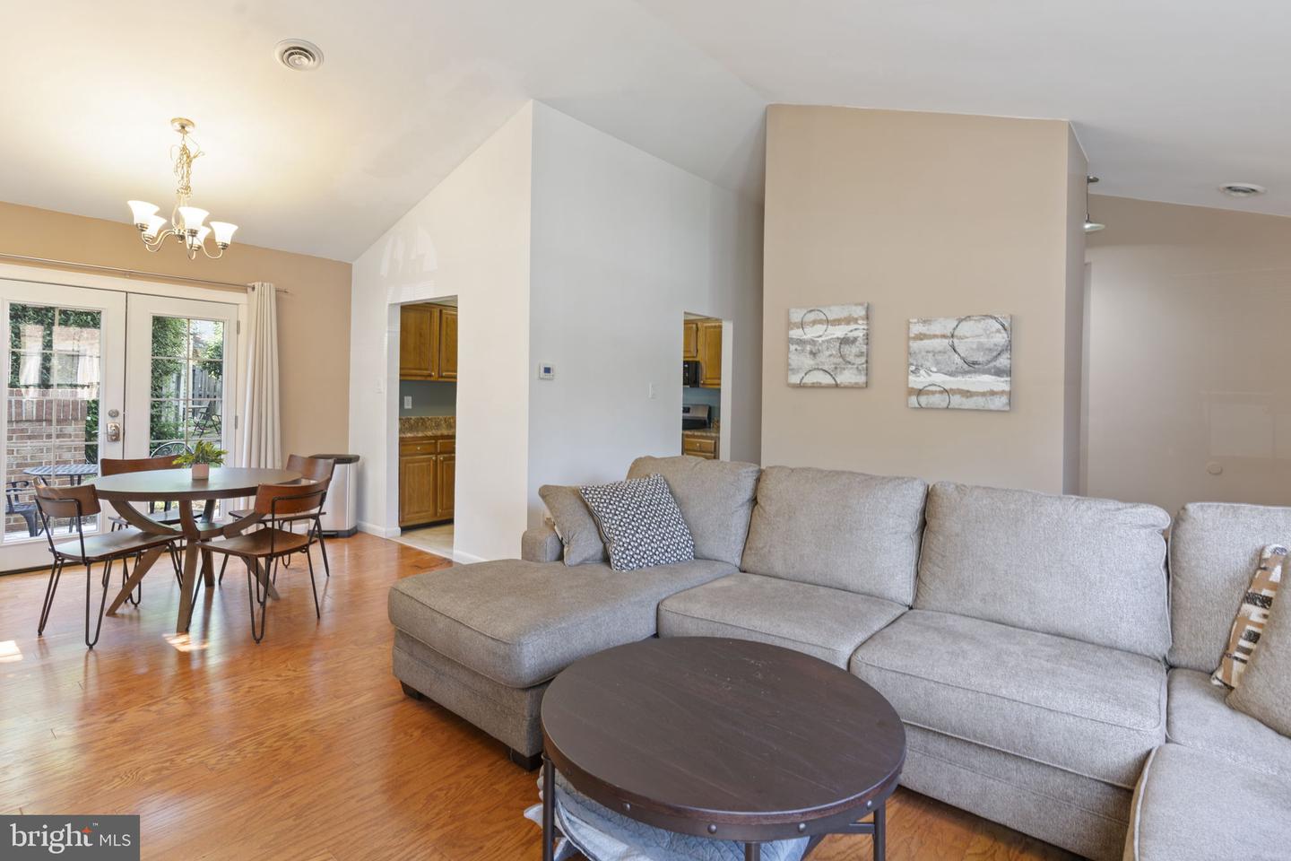 4808 Colonel Brooke Ct #304 Property Photo 7
