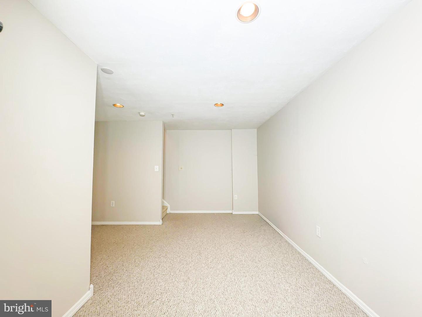 9707 Quiet Brook Ln Property Photo 17