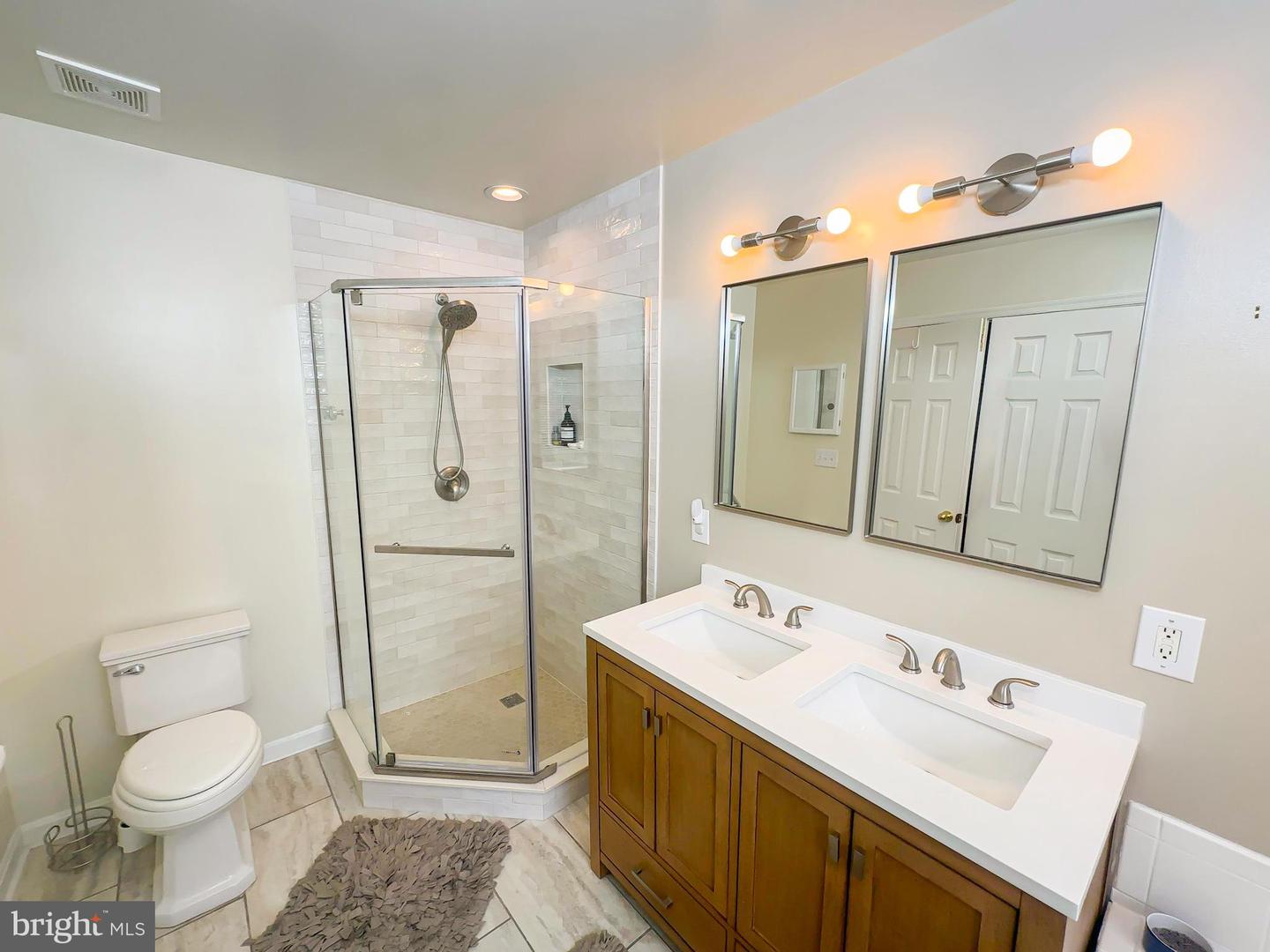 9707 Quiet Brook Ln Property Photo 19