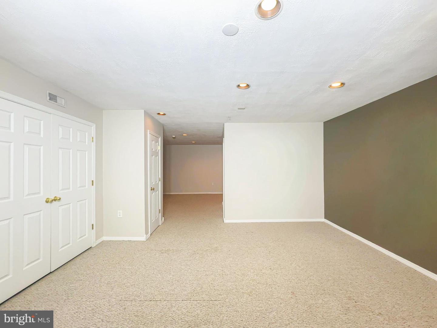 9707 Quiet Brook Ln Property Photo 32