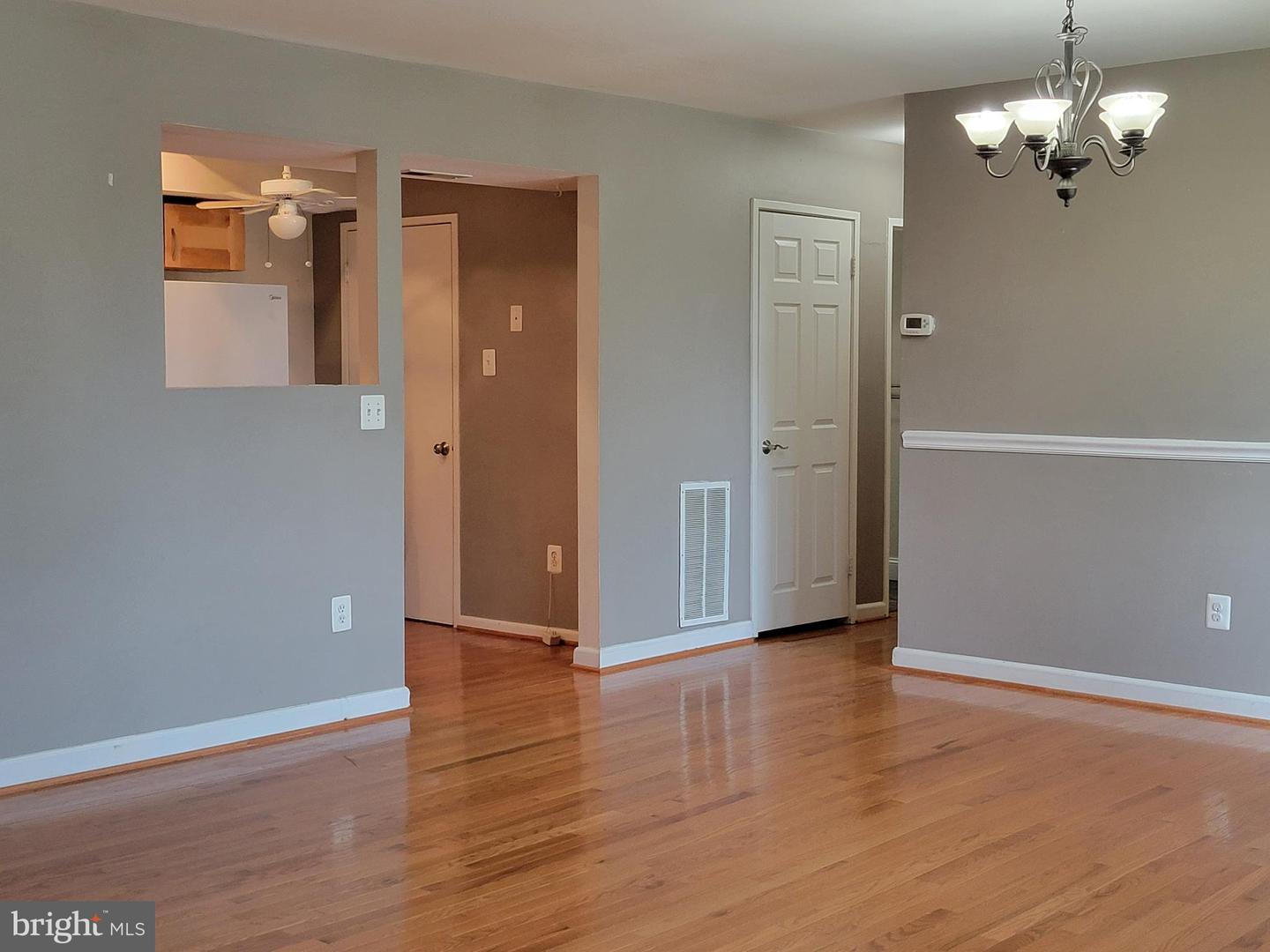 10239 Prince Pl #26-104 Property Photo 3