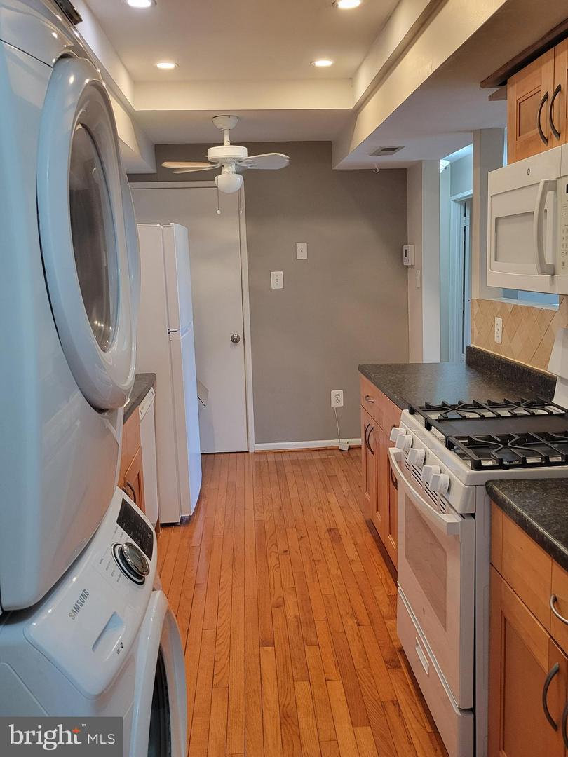 10239 Prince Pl #26-104 Property Photo 8