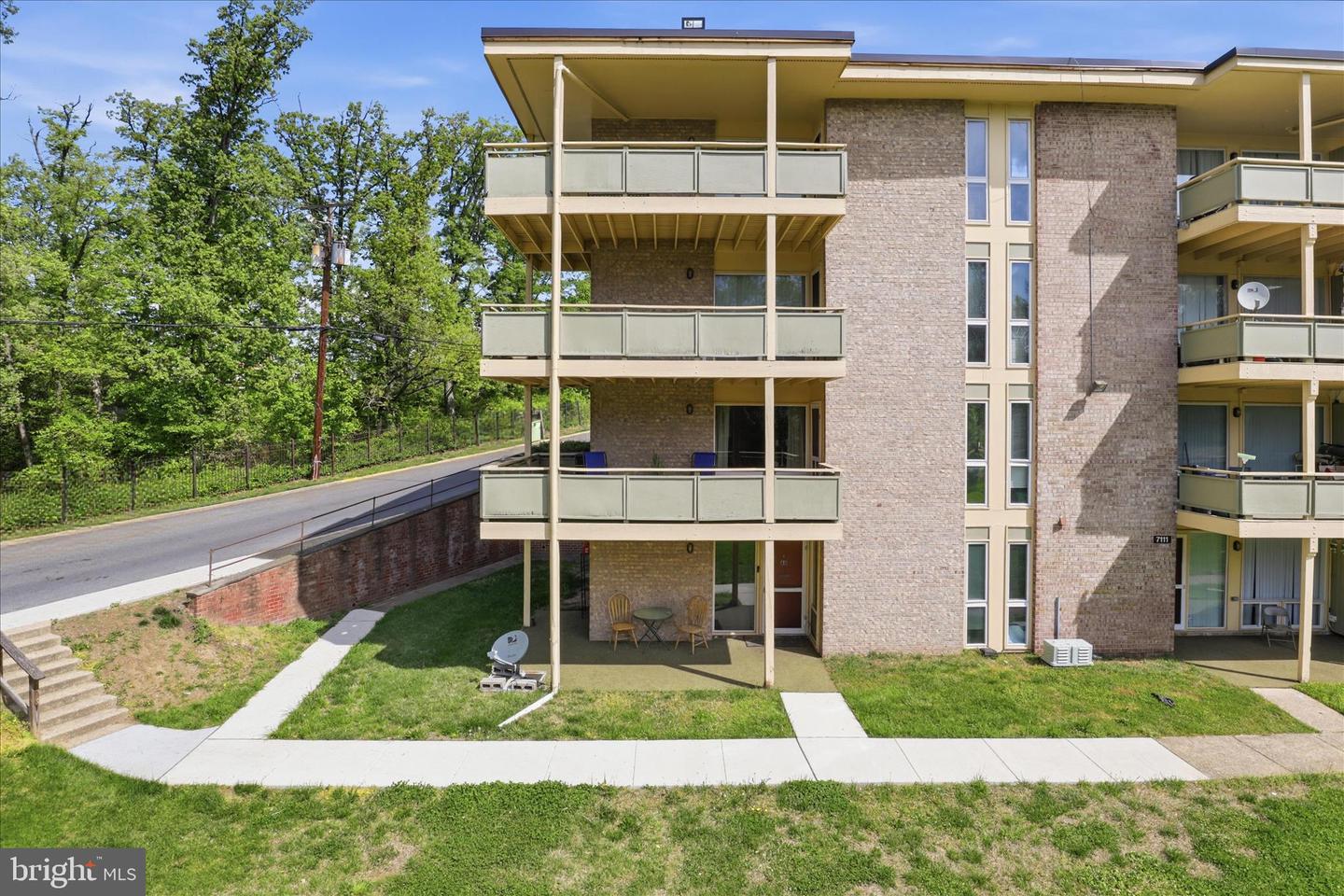 7109 Donnell Pl #a8 Property Photo 1