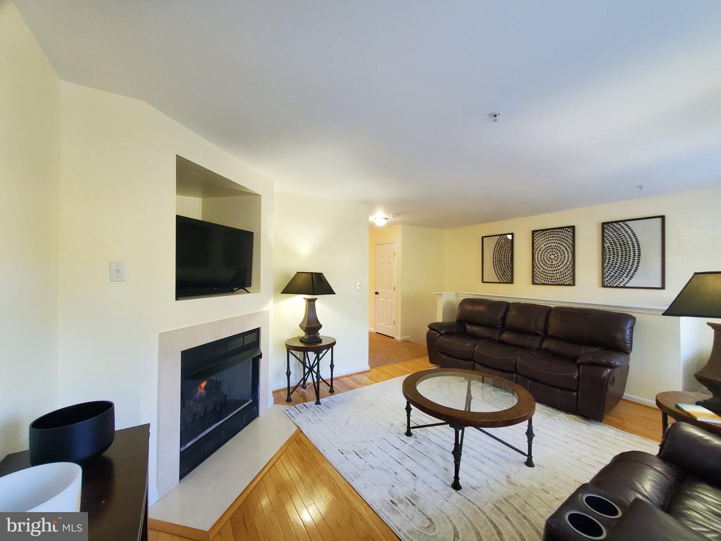 1313 Sutler Ter Property Photo 2