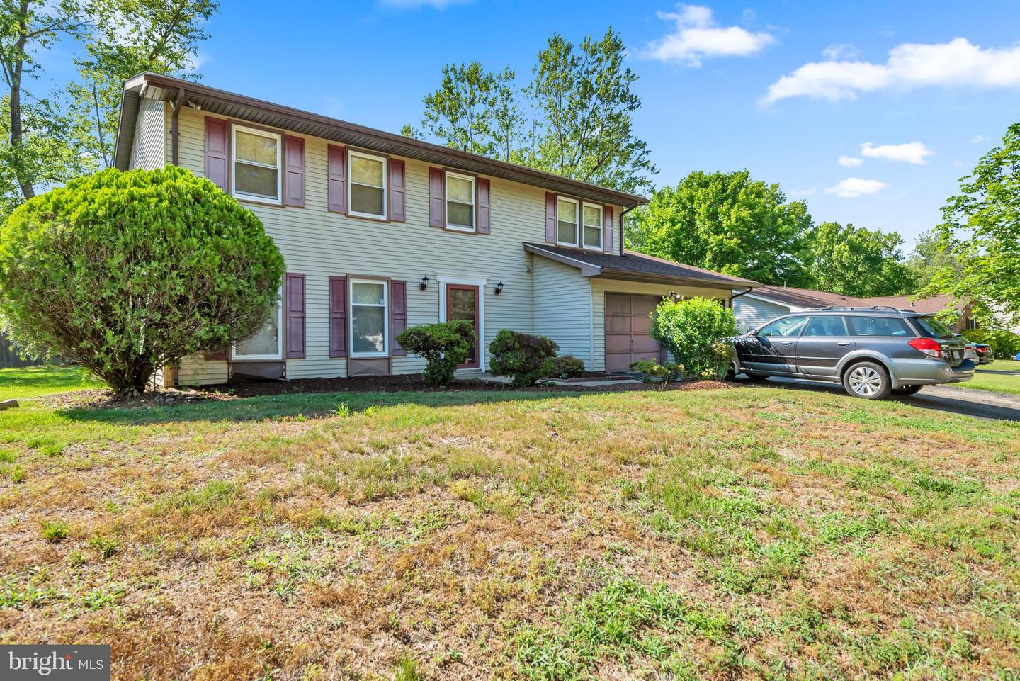 10815 Garnet Dr Property Photo 2