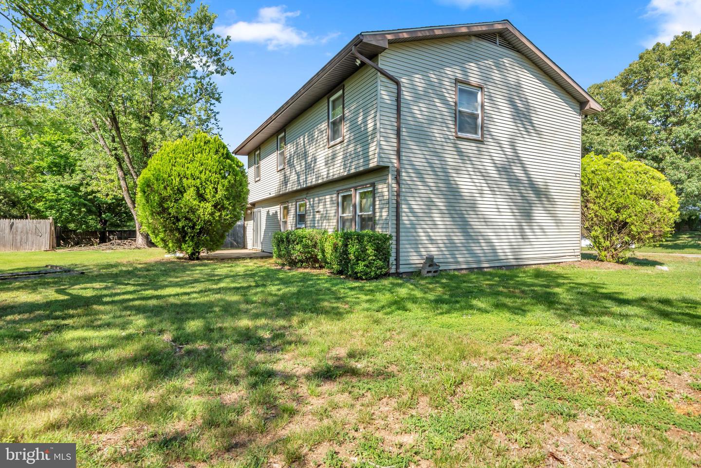 10815 Garnet Dr Property Photo 25