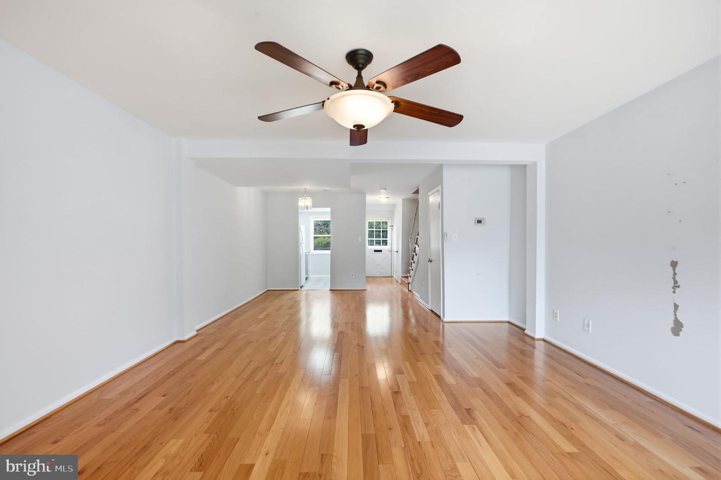 8026 Lakecrest Dr Property Photo 7