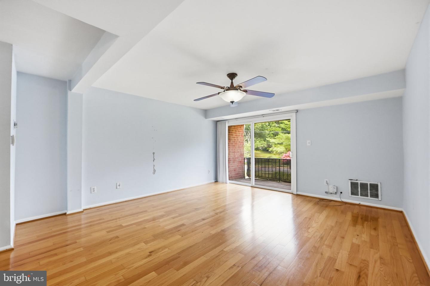 8026 Lakecrest Dr Property Photo 12