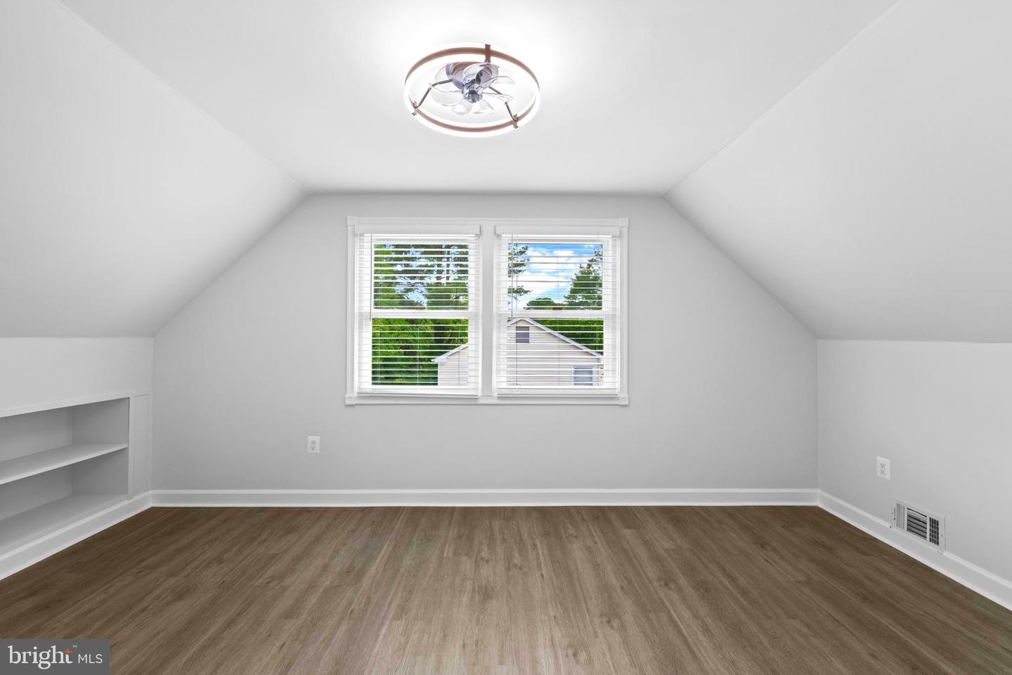 1106 Pennypacker Ln Property Photo 27