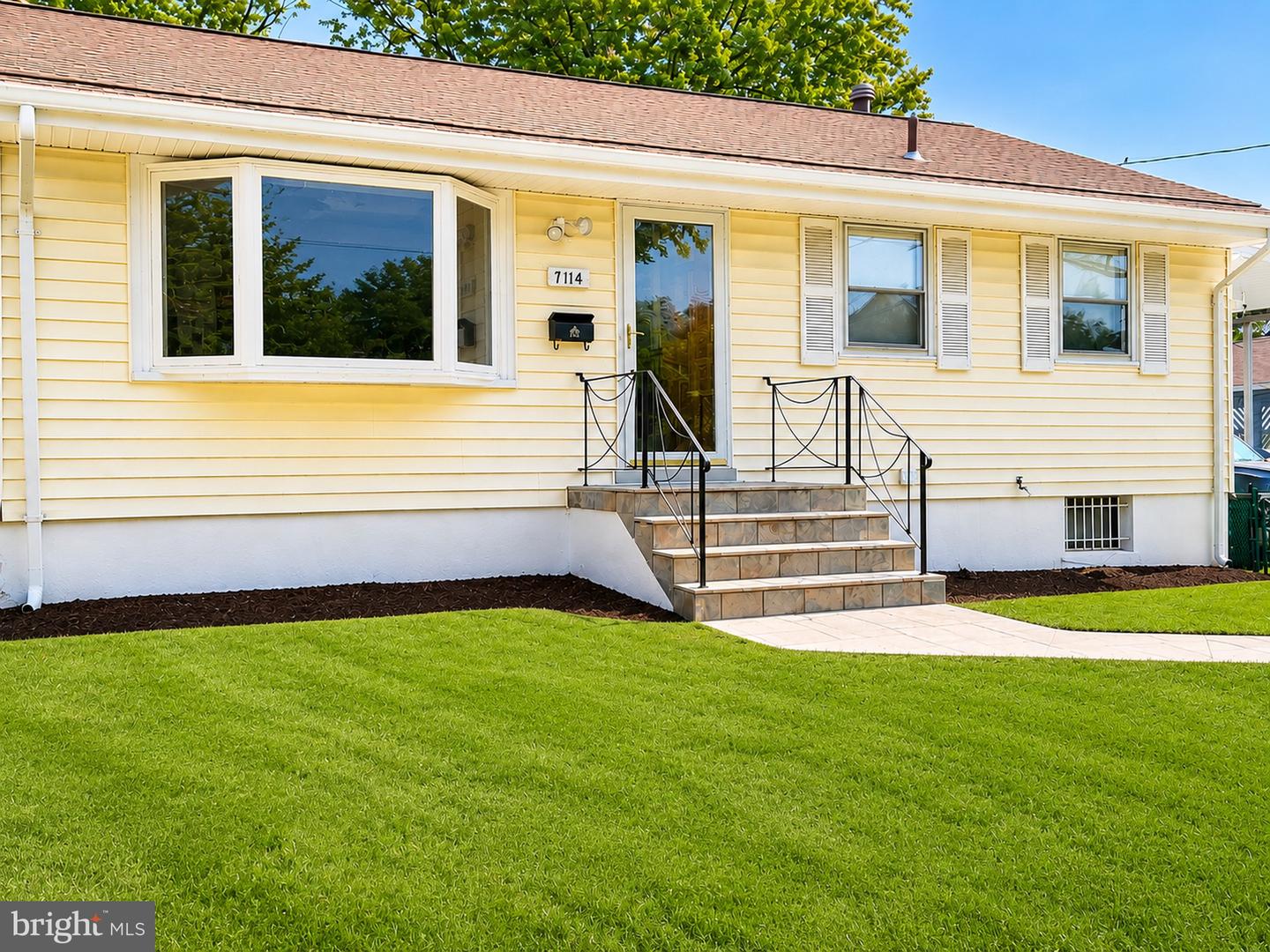 7114 E CEDAR Property Photo 1