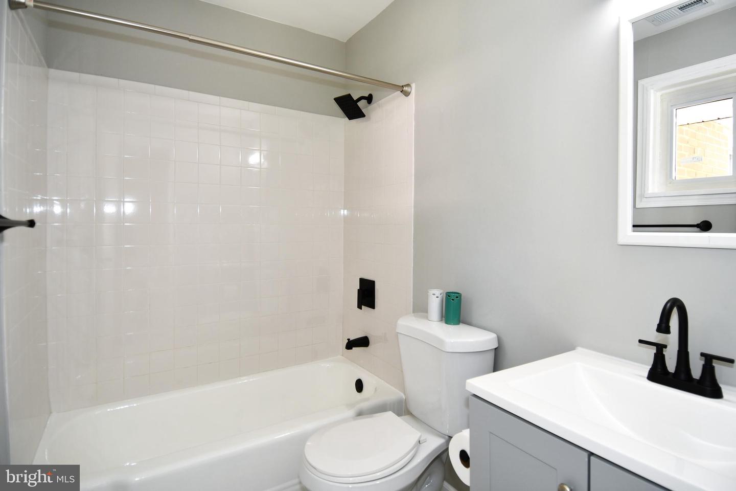 1210 Lindsay Rd Property Photo 35