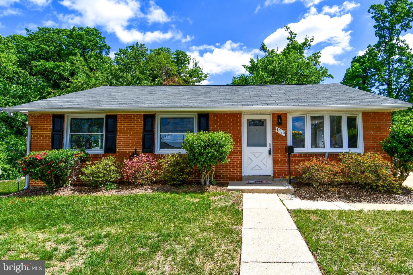 1210 Lindsay Rd Property Photo 46