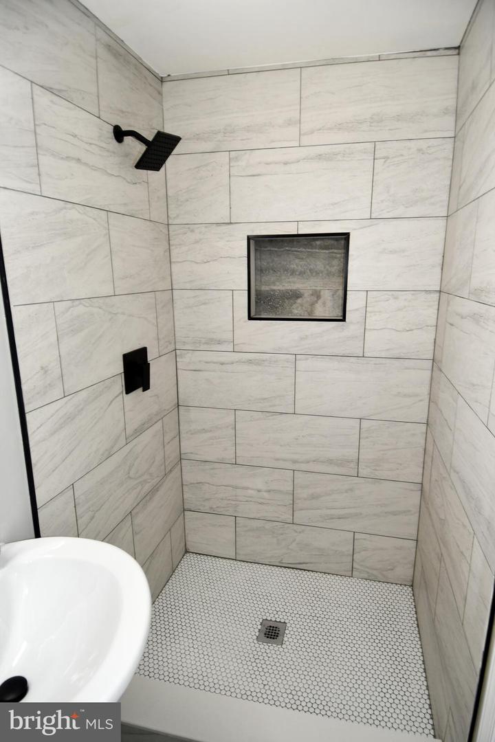 1210 Lindsay Rd Property Photo 84