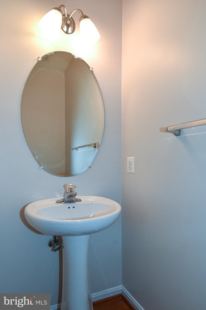 15511 Kennett Square Way Property Photo 18