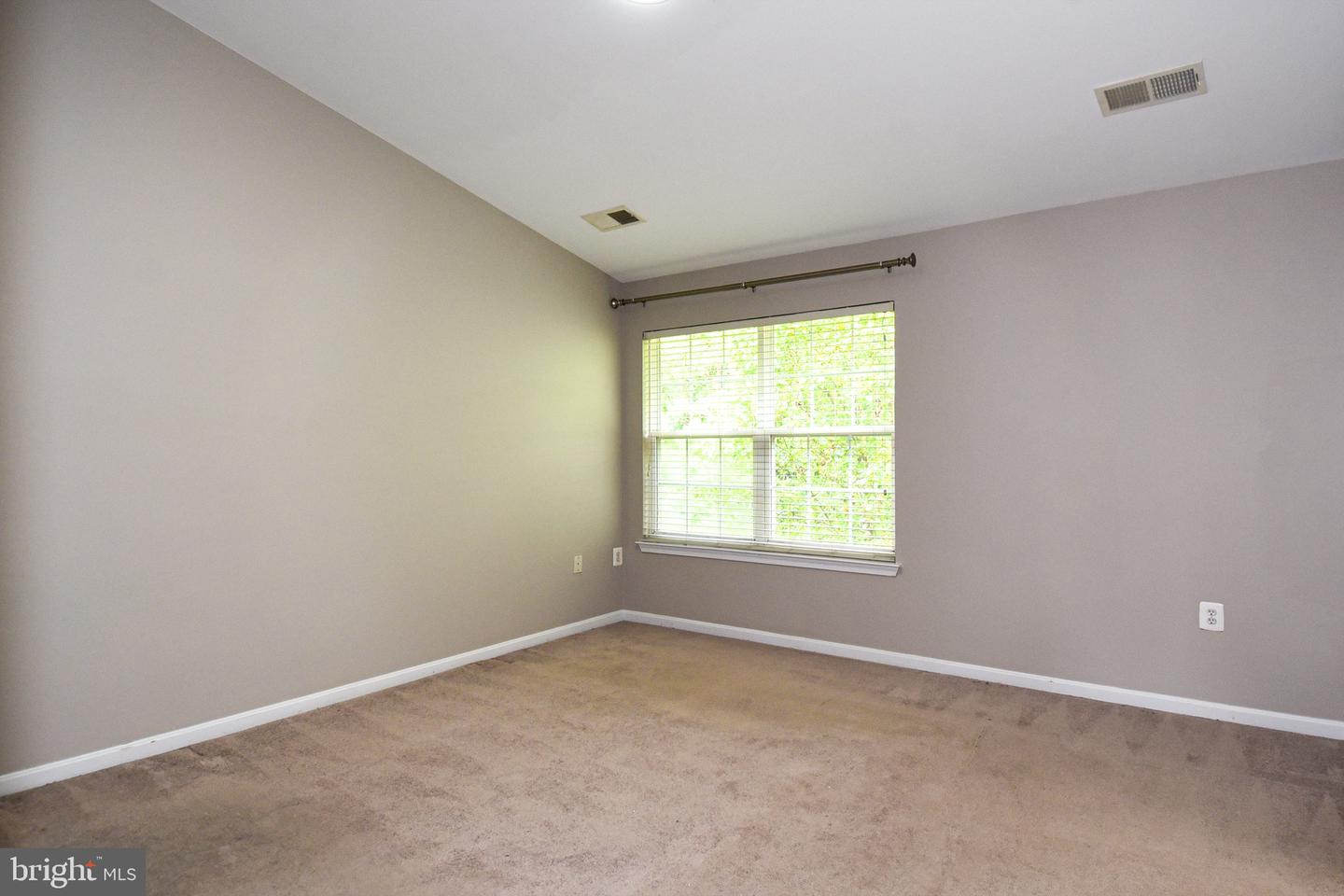 15511 Kennett Square Way Property Photo 20