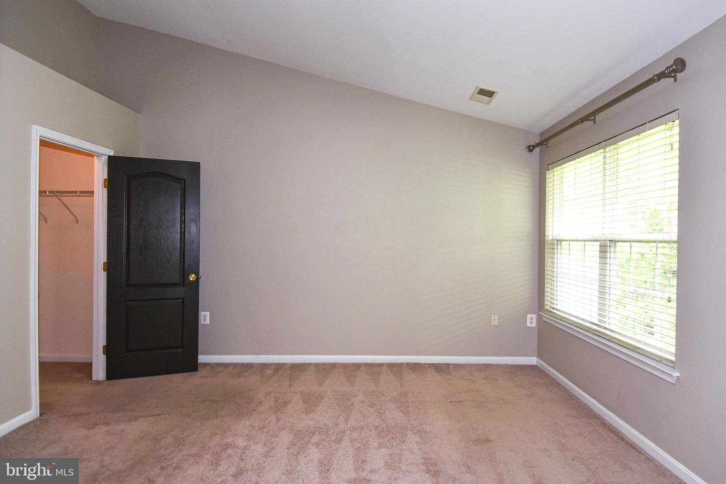 15511 Kennett Square Way Property Photo 26