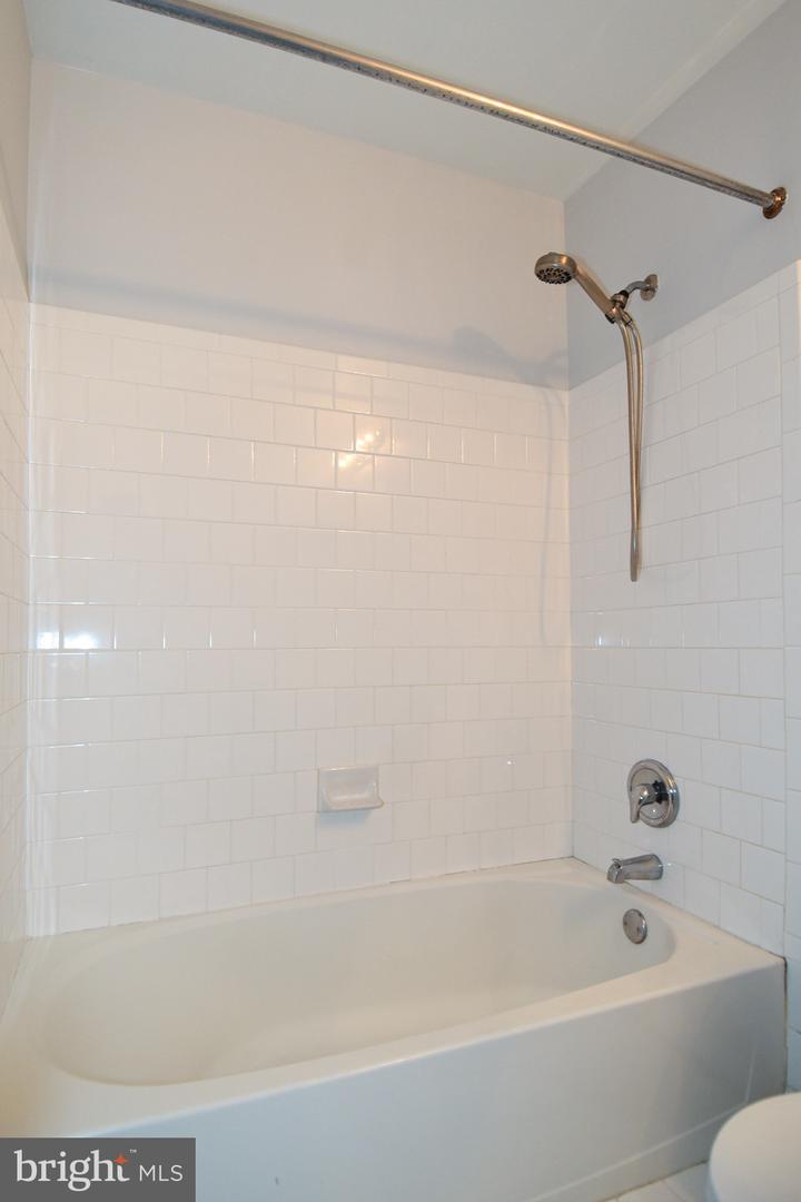 15511 Kennett Square Way Property Photo 35