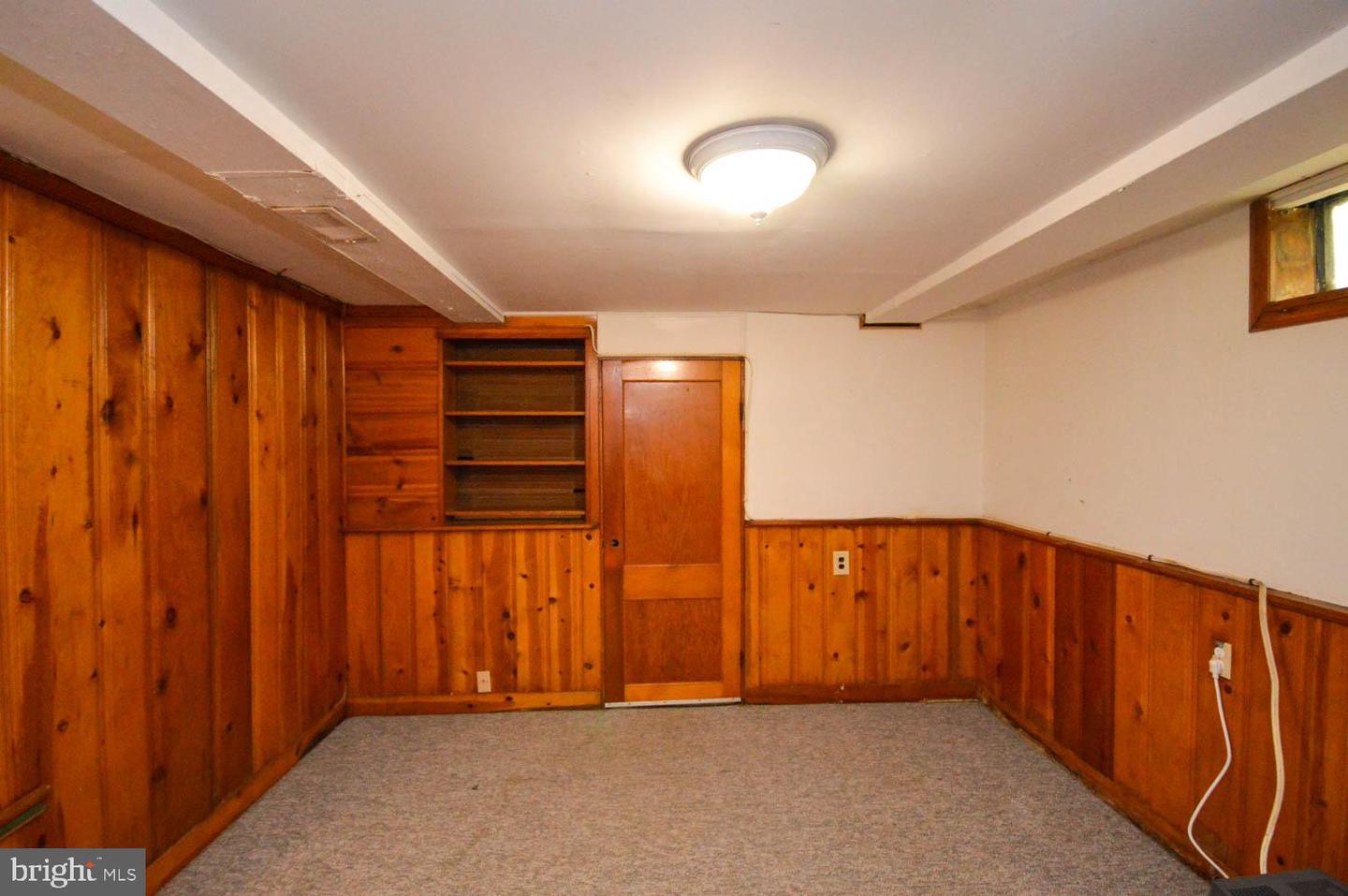 5000 Surrey Ln Property Photo 18