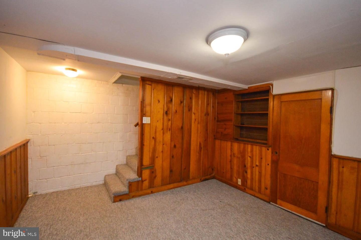 5000 Surrey Ln Property Photo 19