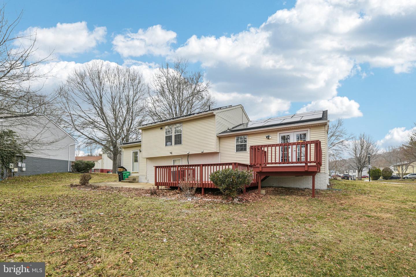 17209 Clairfield Ln Property Photo 9