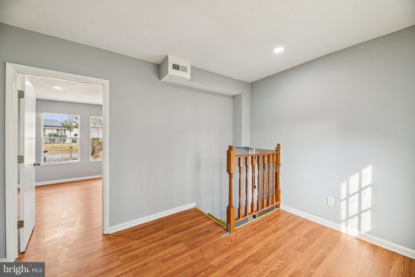 17209 Clairfield Ln Property Photo 24