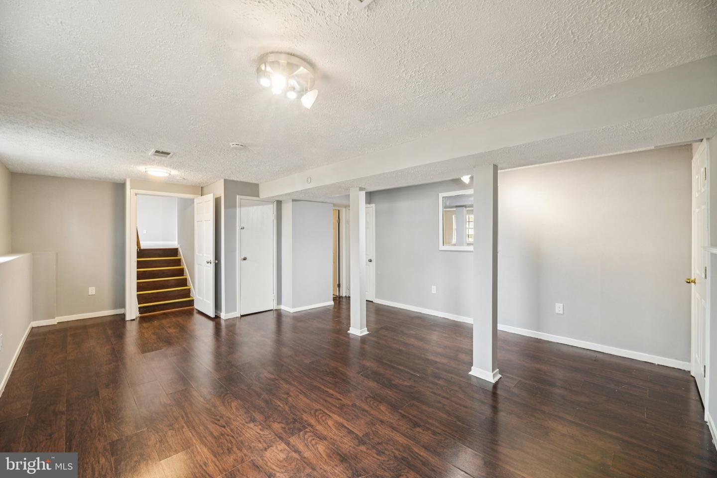 17209 Clairfield Ln Property Photo 37