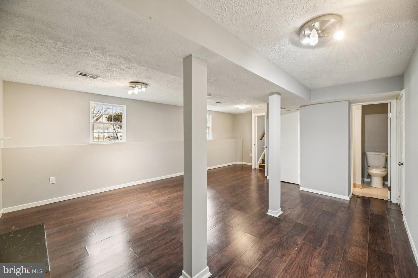 17209 Clairfield Ln Property Photo 41