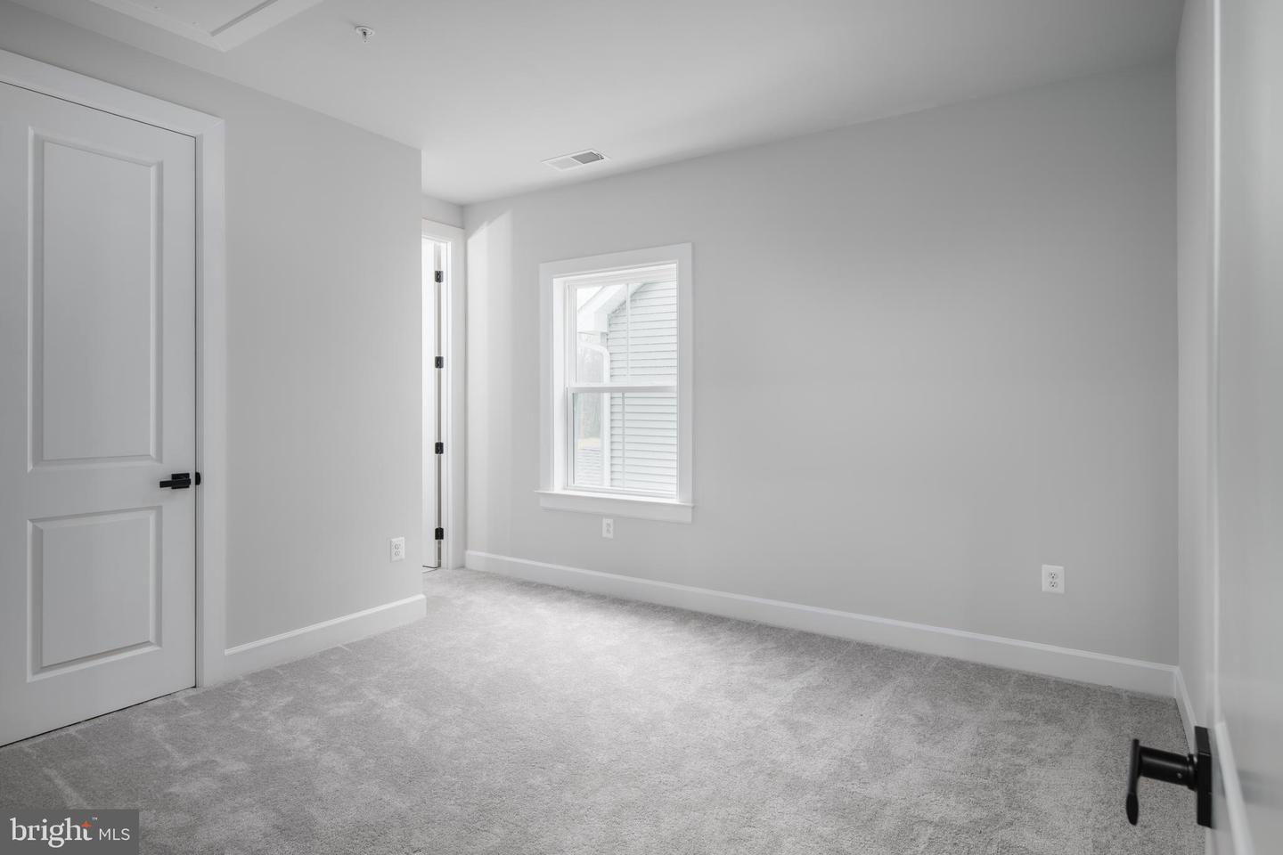 6556 Clubhouse Dr Property Photo 20