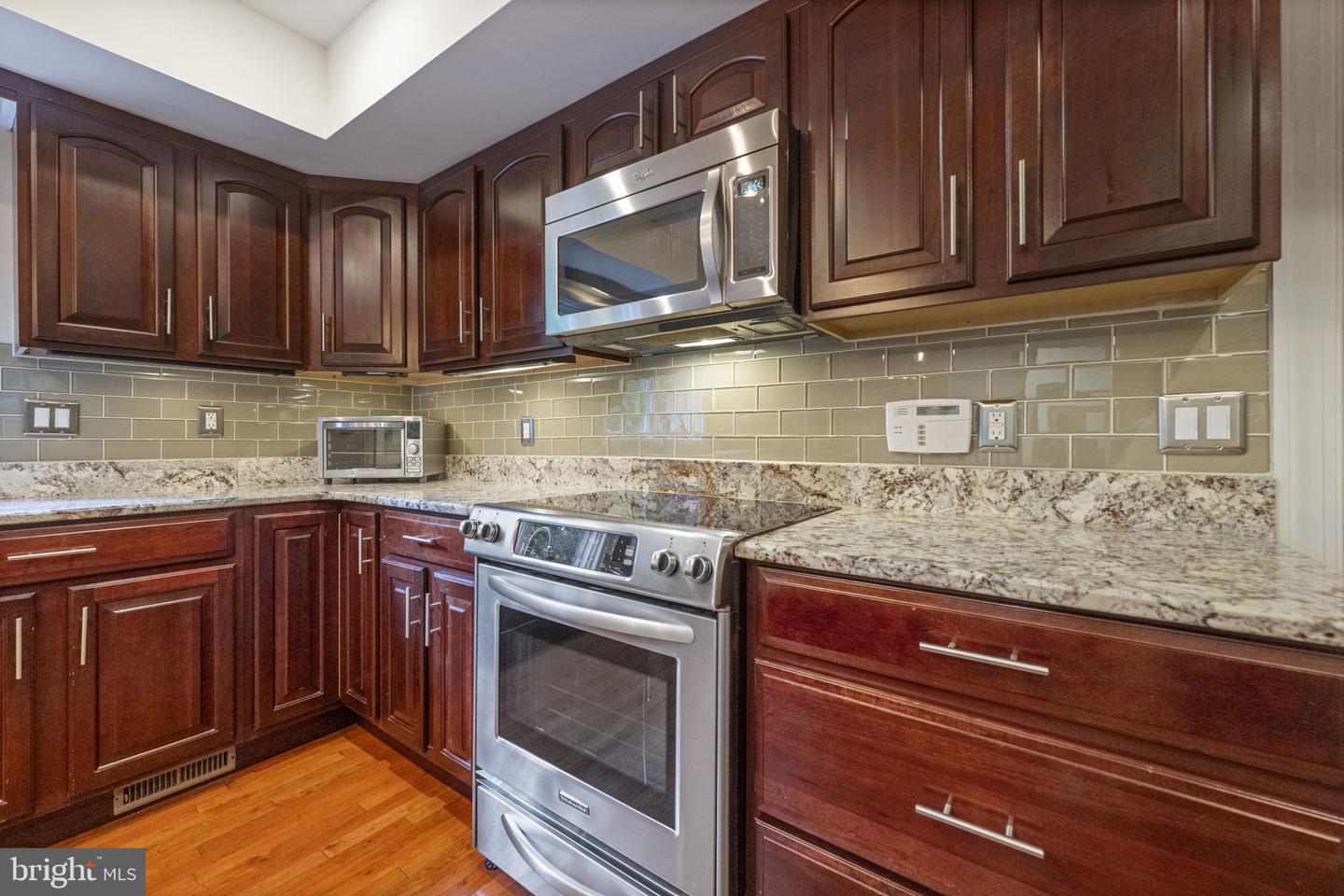 5412 Ridgecroft Dr Property Photo 17