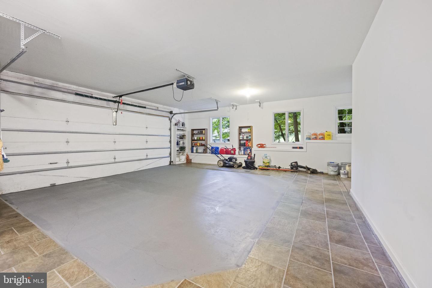 5412 Ridgecroft Dr Property Photo 18