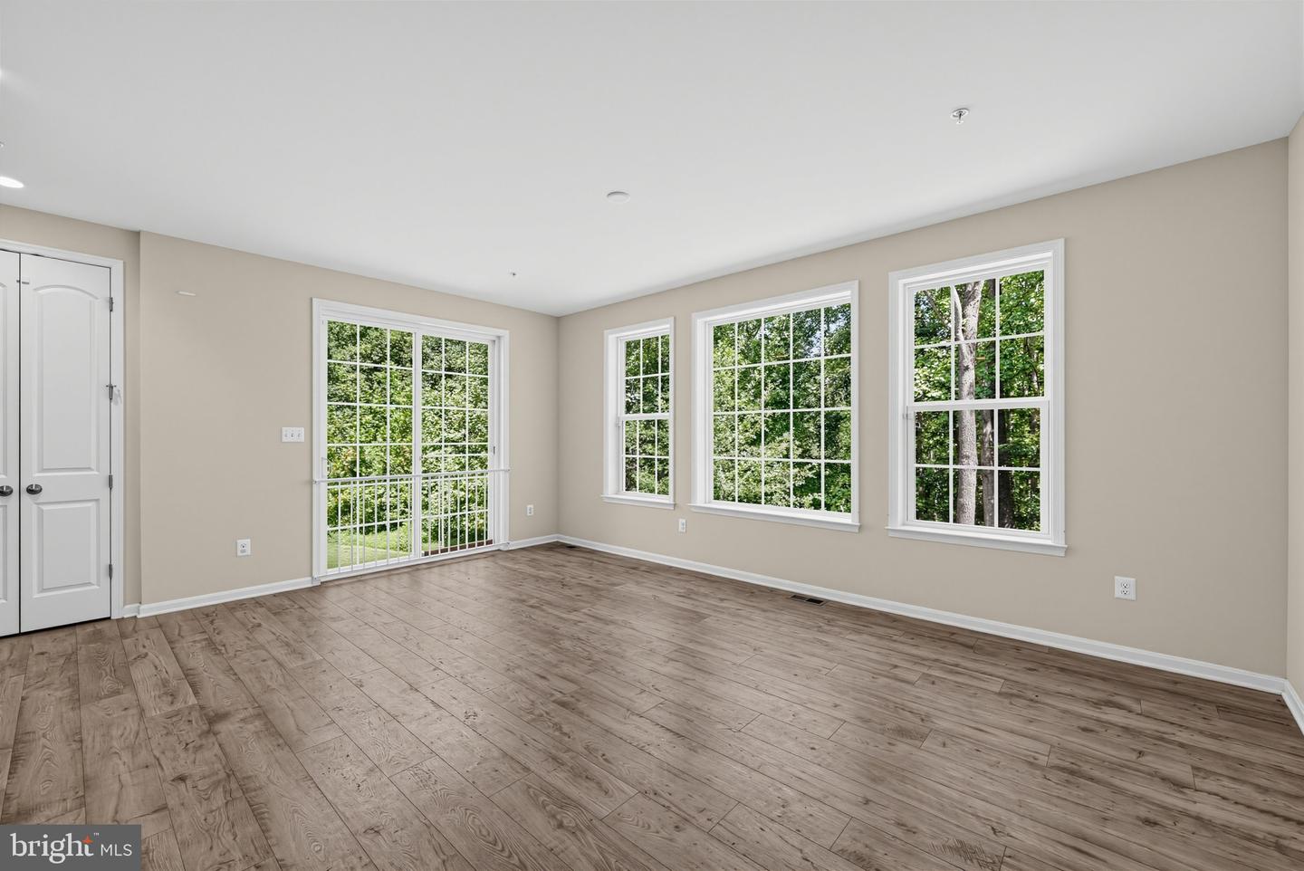 12200 Authur Ct Property Photo 14