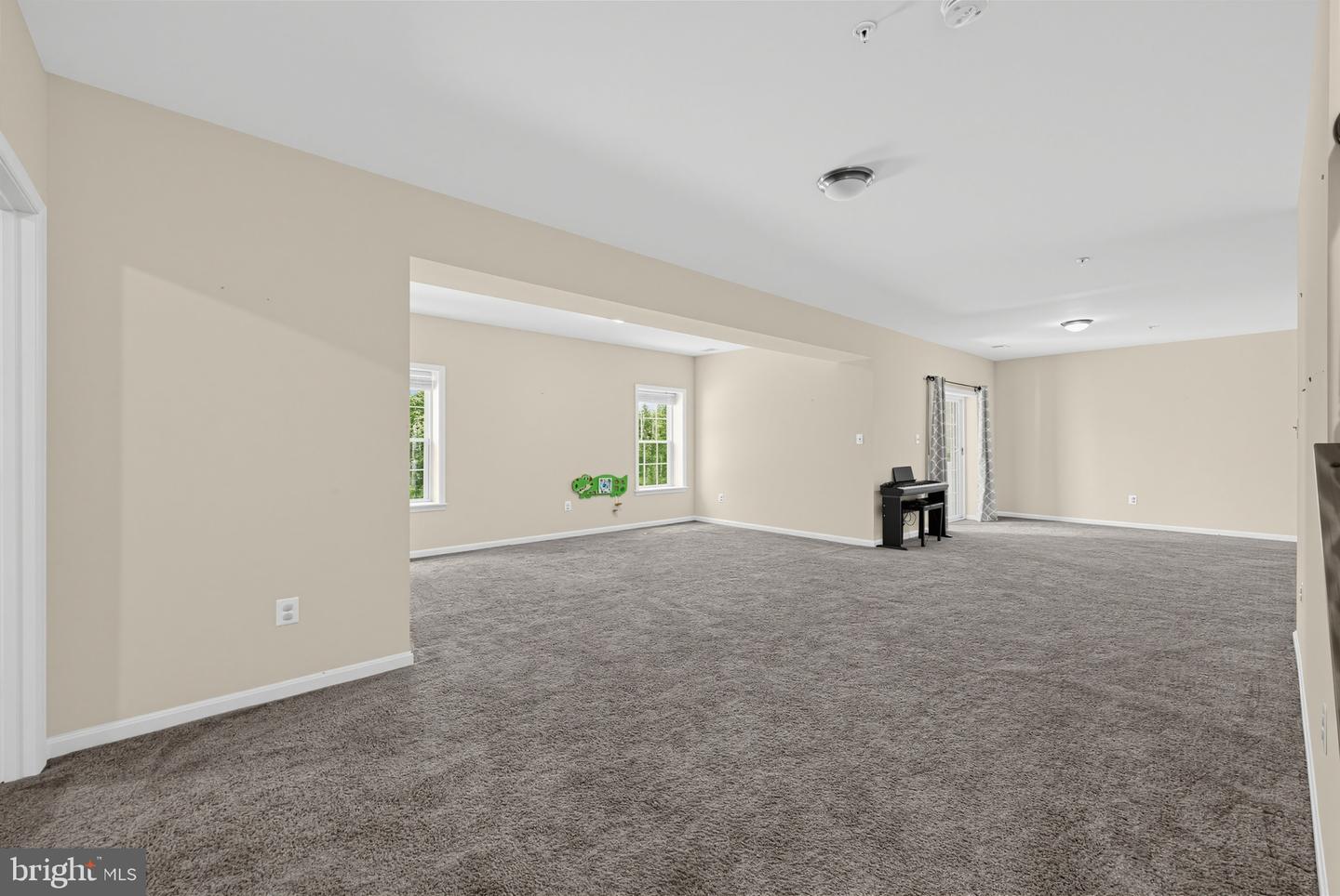 12200 Authur Ct Property Photo 32