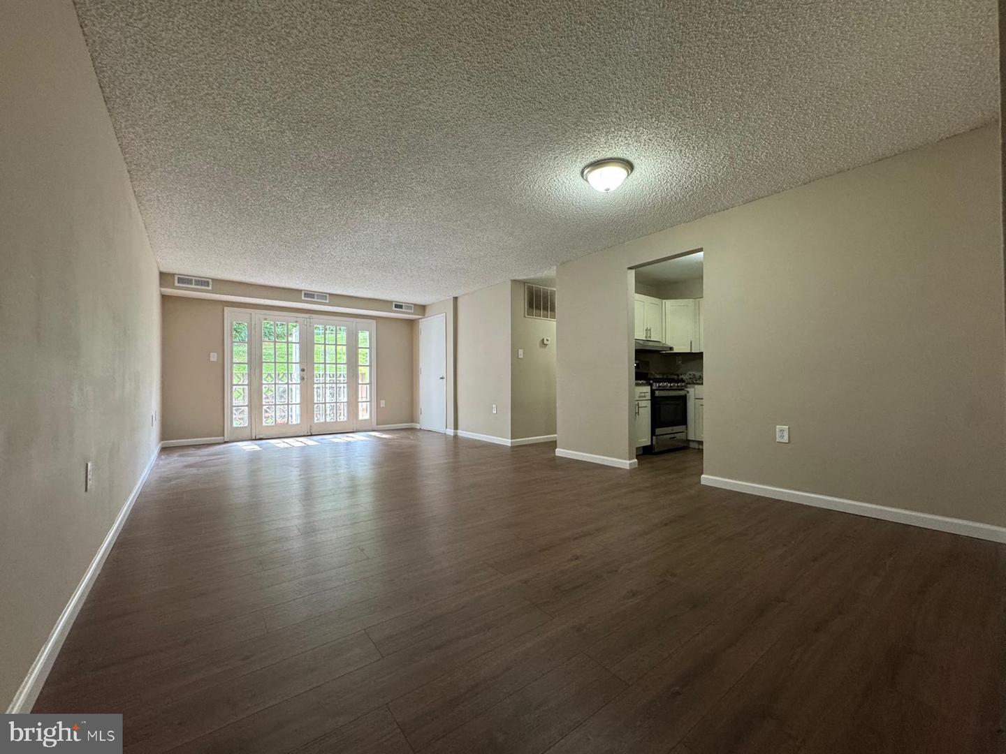 3815 Swann Rd #t2 Property Photo 2