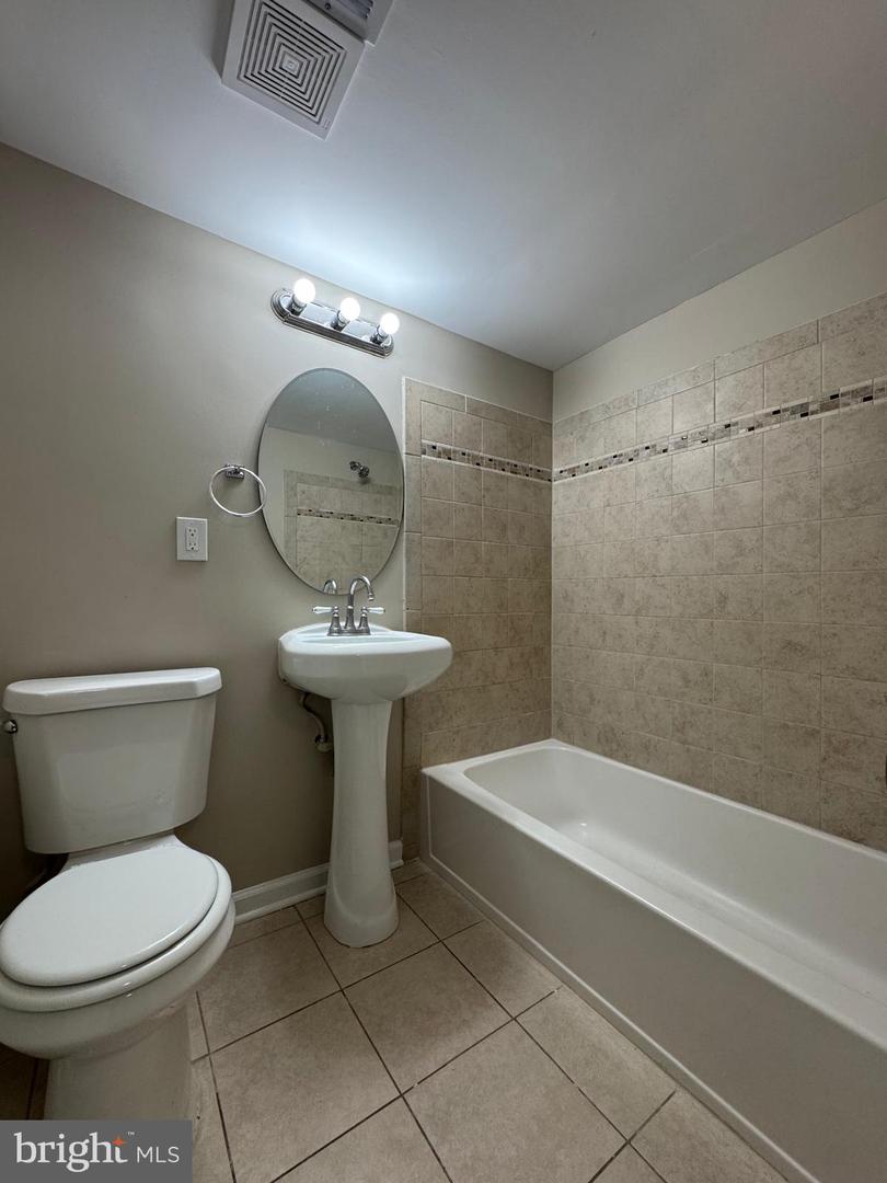 3815 Swann Rd #t2 Property Photo 6