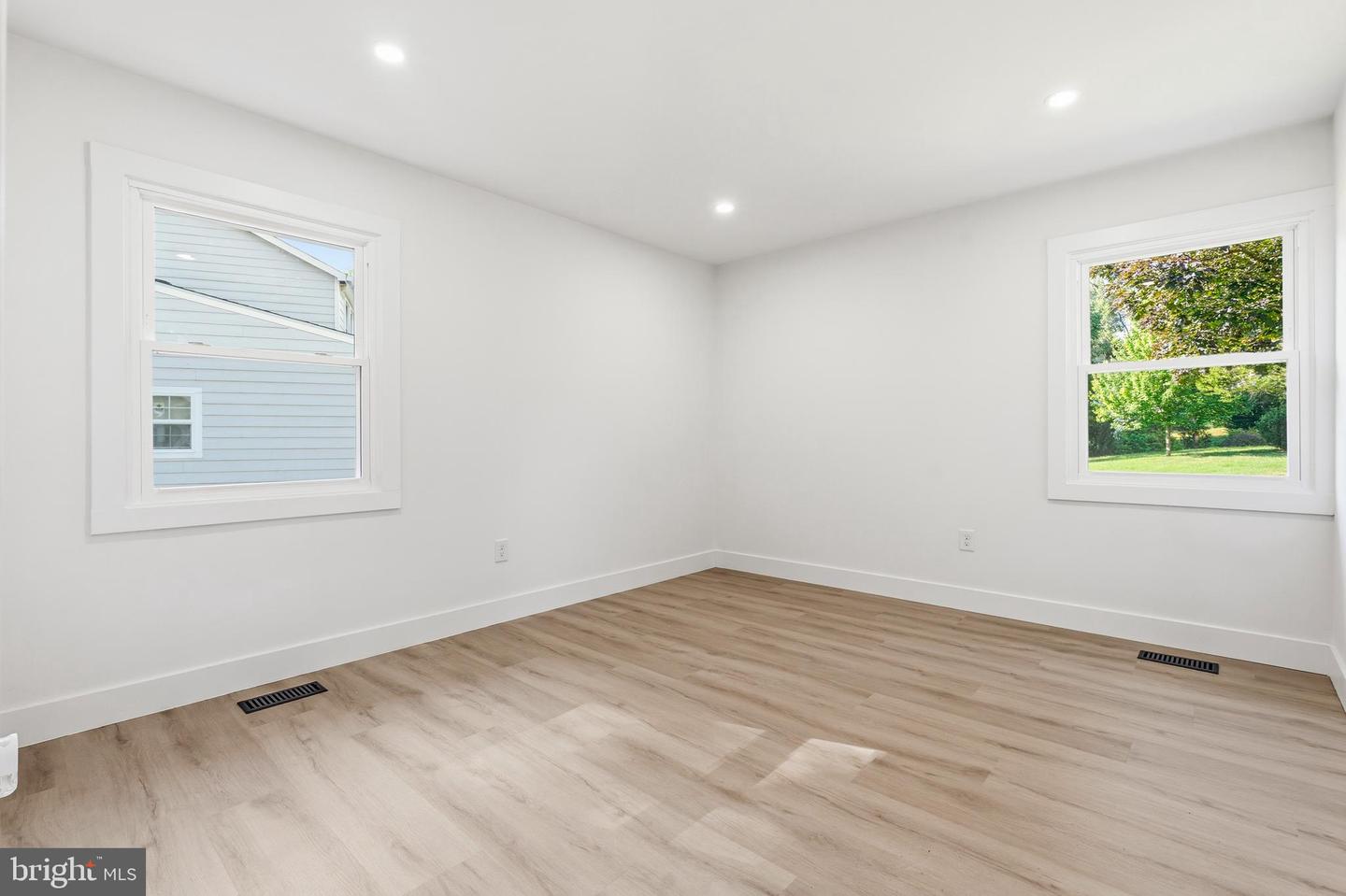 13010 Viewpoint Ln Property Photo 23