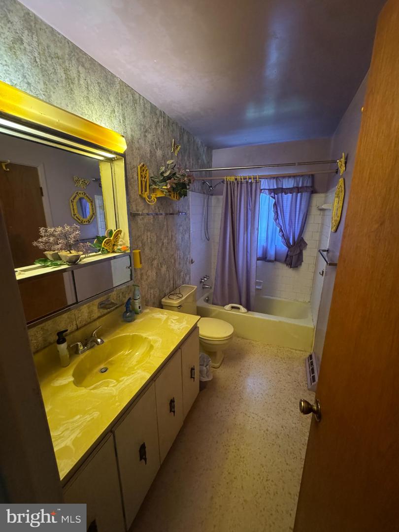 7909 Dellwood Ave Property Photo 10