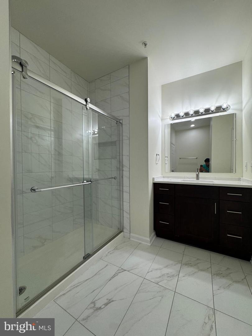 15607 Everglade Ln #b203 Property Photo 7