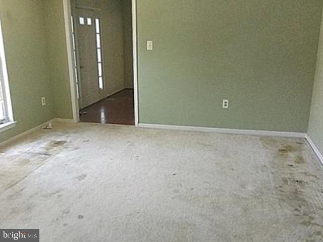10711 Featherstone Dr Property Photo 7