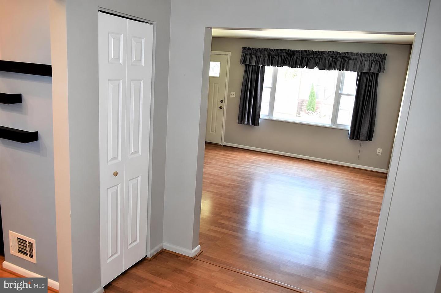 410 MAIN ST #3 Property Photo 1