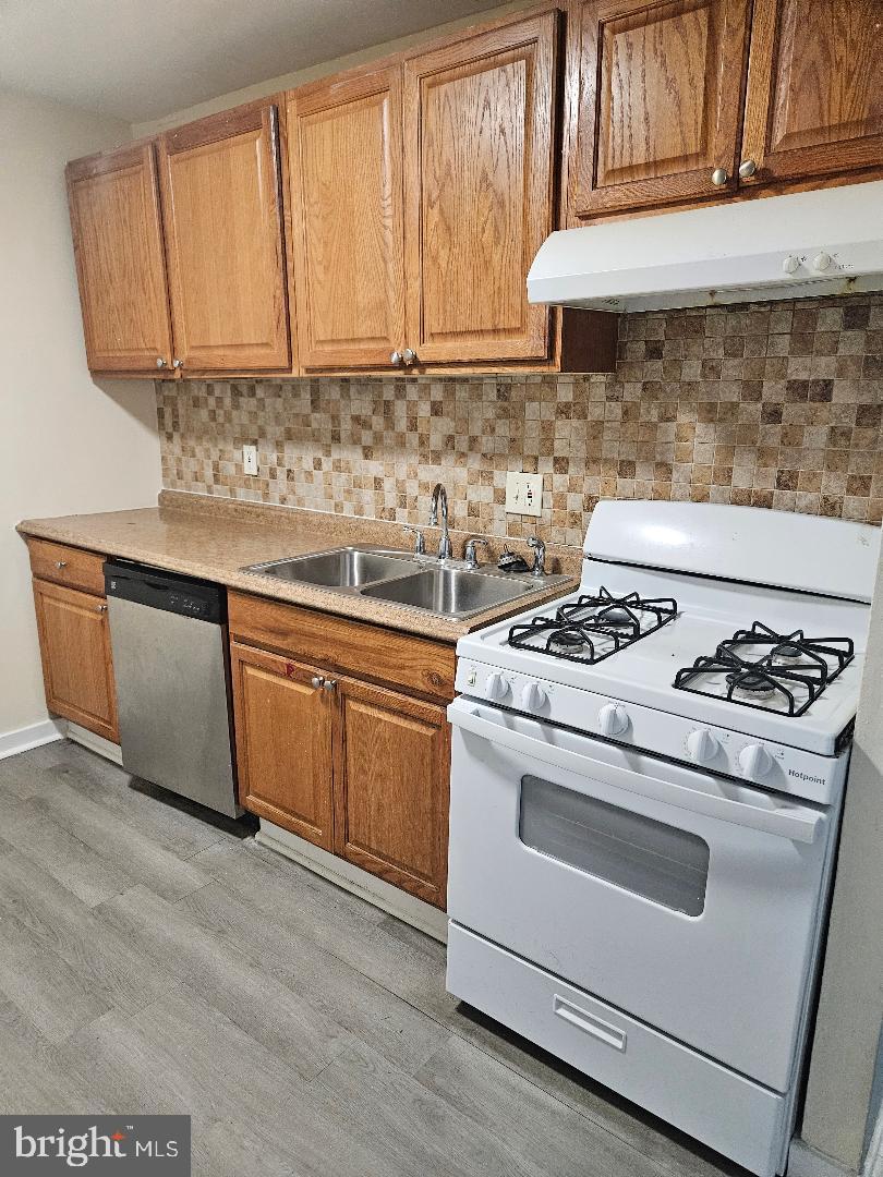 8677 Greenbelt Rd #102 Property Photo 12