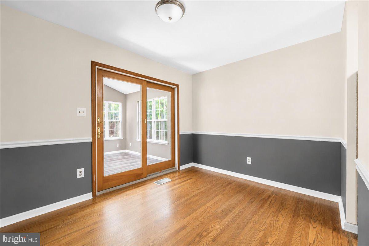 6306 Sandy St Property Photo 7