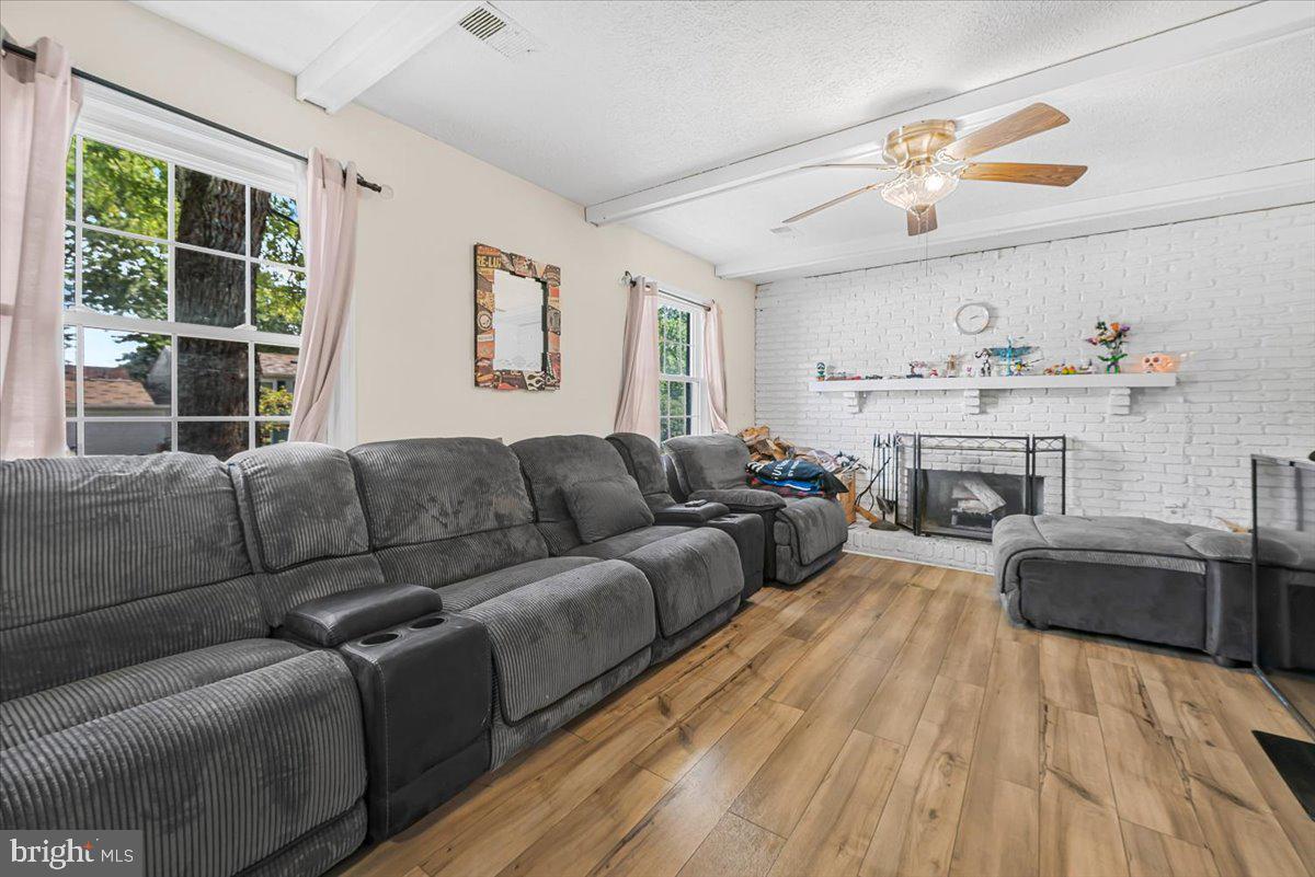 6306 Sandy St Property Photo 24