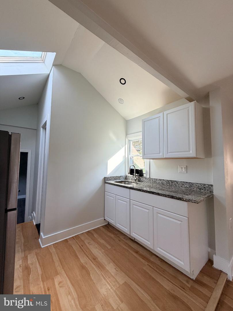 7516 Burgess Ln Property Photo 15