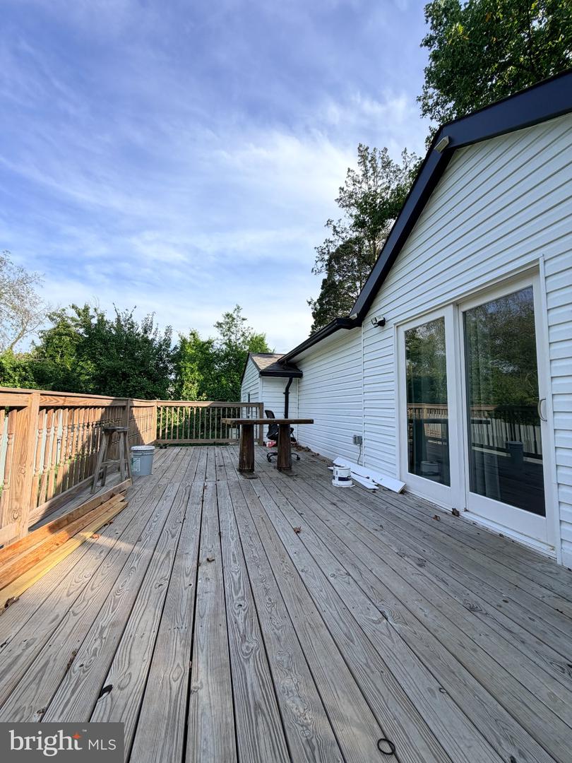 7516 Burgess Ln Property Photo 19