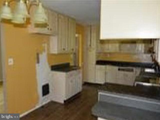 11009 Belton St Property Photo 6